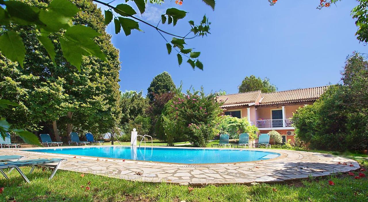 Villa Leda Karousádes Exterior foto