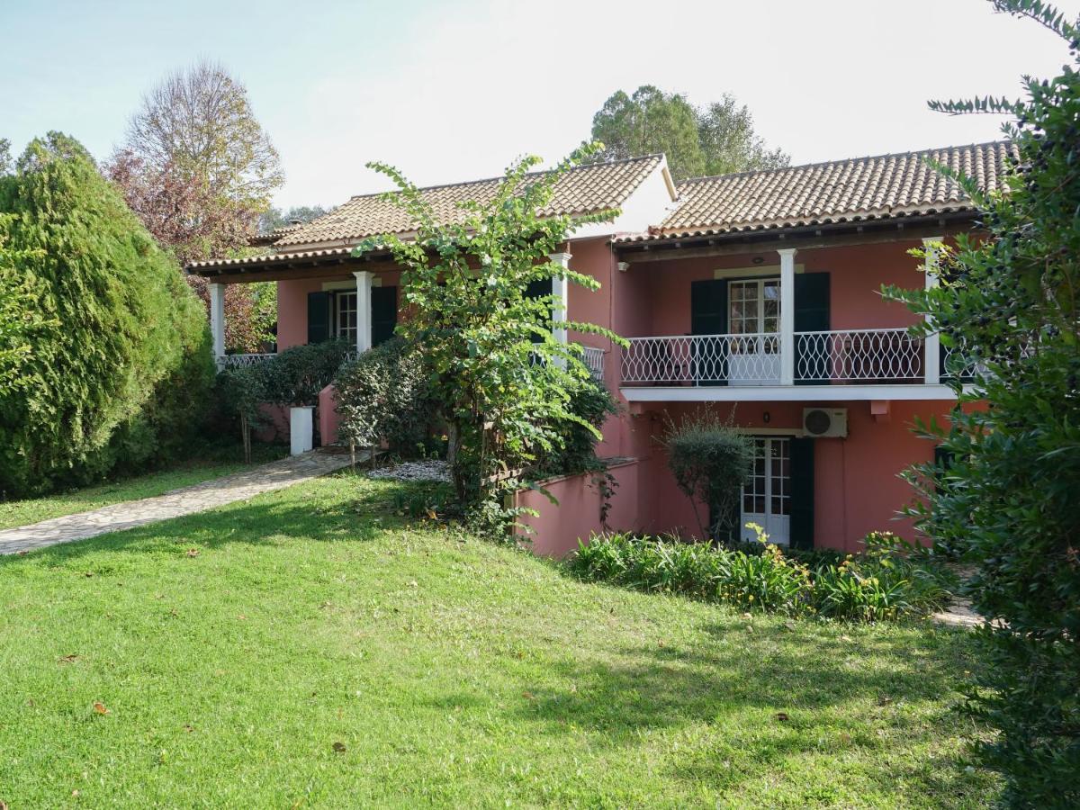 Villa Leda Karousádes Exterior foto